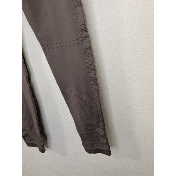 GYMSHARK Womens Size Med Gymsweaty Brisk Like Me Mesh Seamless Leggings Gray $36 - Picture 7 of 8